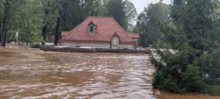 Hurricane Helene leaves devastation across the southeastern U.S., claiming nearly 100 lives