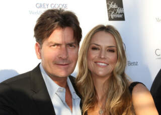 Brooke Mueller claims blackmail: ex-drug dealer threatens to expose compromising videos